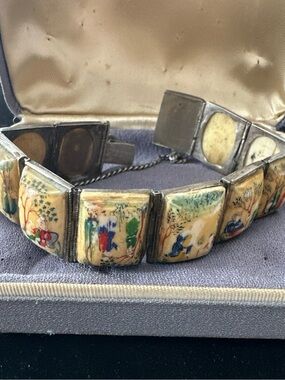 VINTAGE PERSIAN STERLING SILVER PAINTED STORY BRACELET